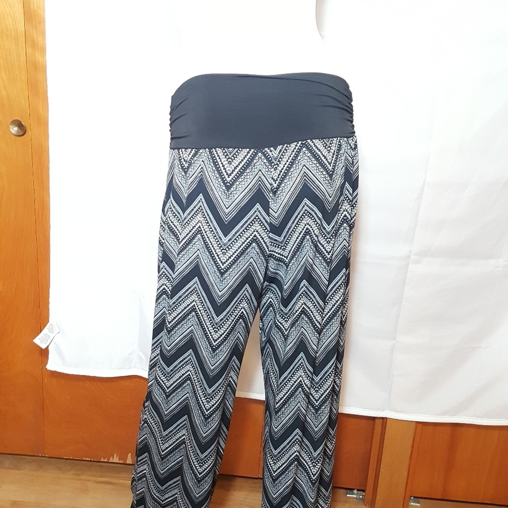 Beautiful Apt.9 Women's Pant - Picture 5 of 8